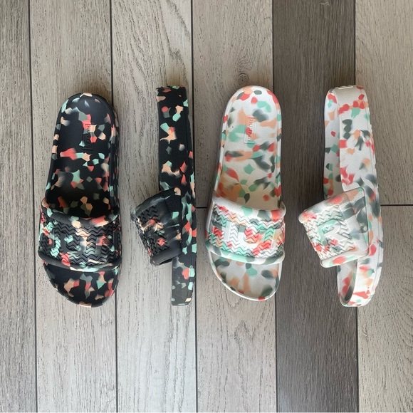 Hunter Black and White Marble Sandals Comfortable Slip-On Footwear - Picture 2 of 9